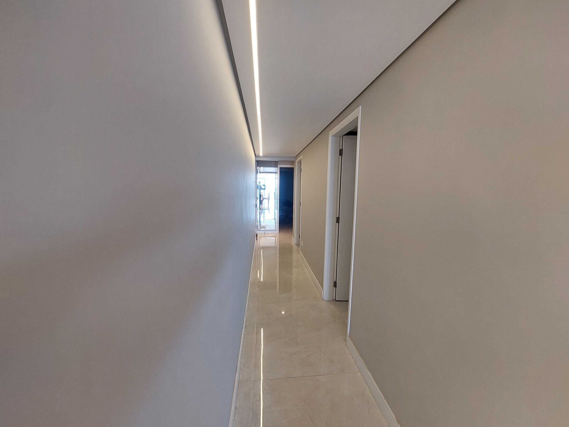 Apartamento · 3 dorm. — Circulação