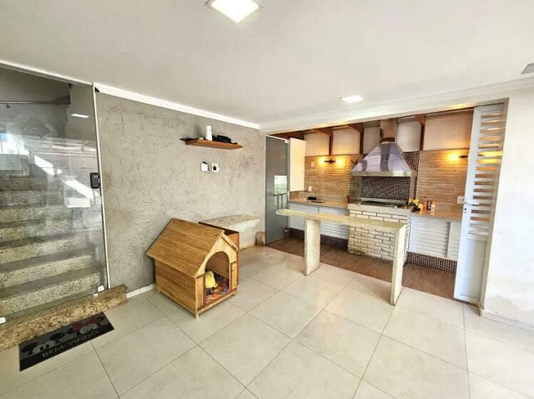 Casa Triplex · 3 dorm. — Lazer