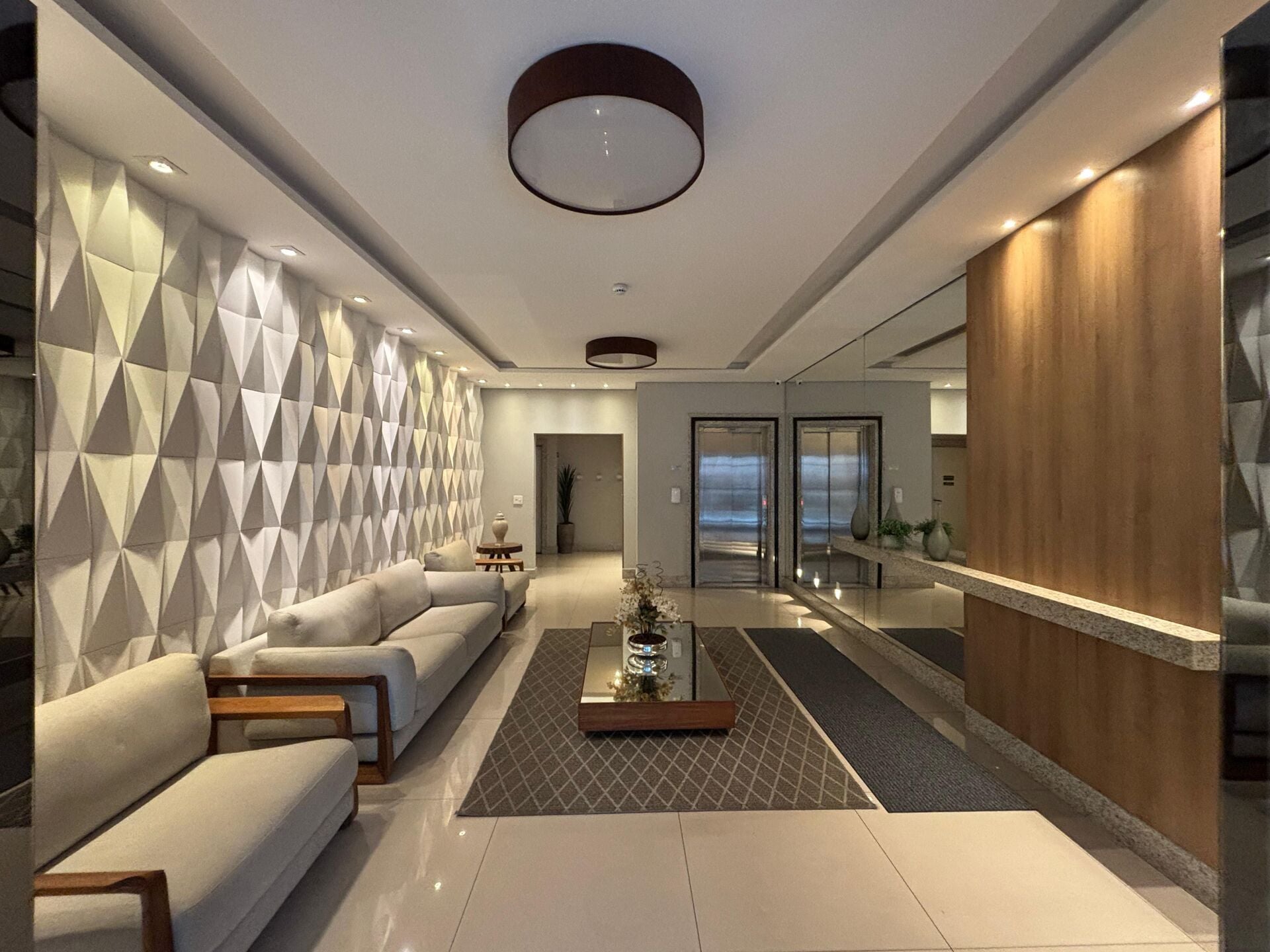 Apartamento 33 · 2 dorm. — Circulação