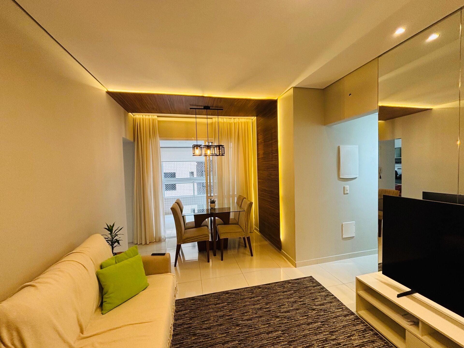 Apartamento 33 · 2 dorm. — Sala