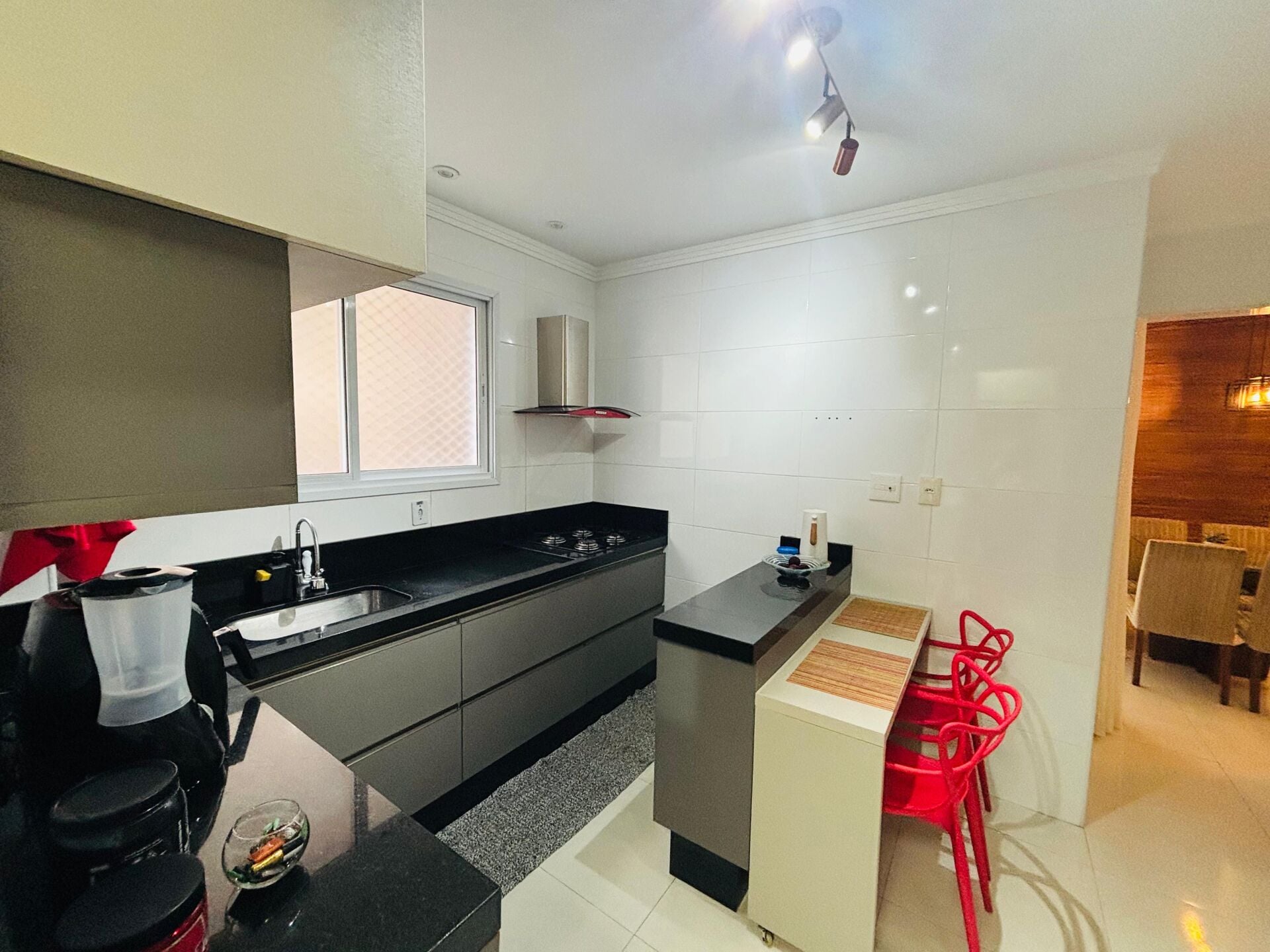Apartamento 33 · 2 dorm. — Cozinha
