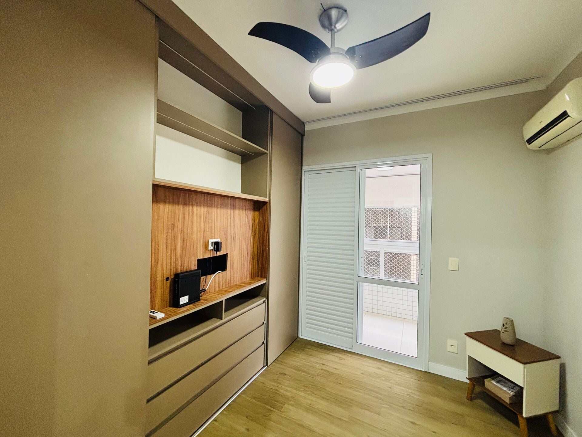 Apartamento 33 · 2 dorm. — Quarto 2