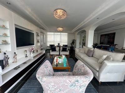 Apartamento · 3 dorm.