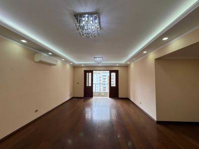 Apartamento · 4 dorm.