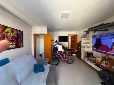 Casa sobreposta · 3 dorm.