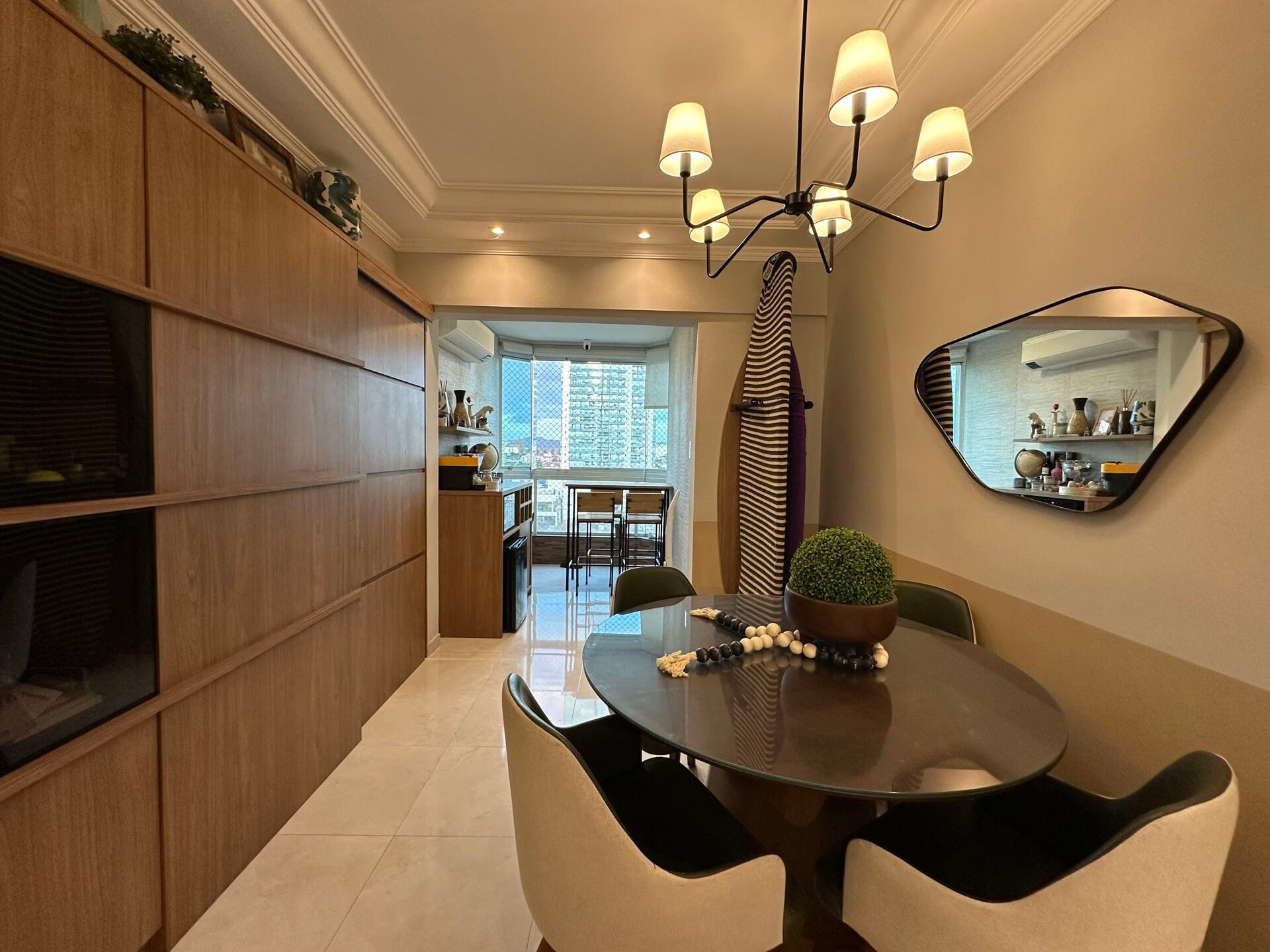 Apartamento · 2 dorm. — Sala de jantar