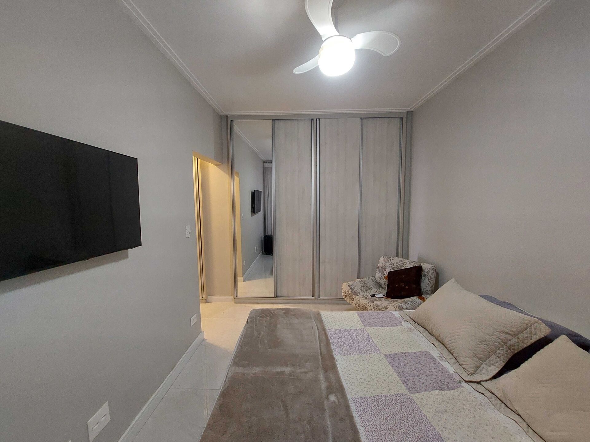 Apartamento · 3 dorm. — Suíte