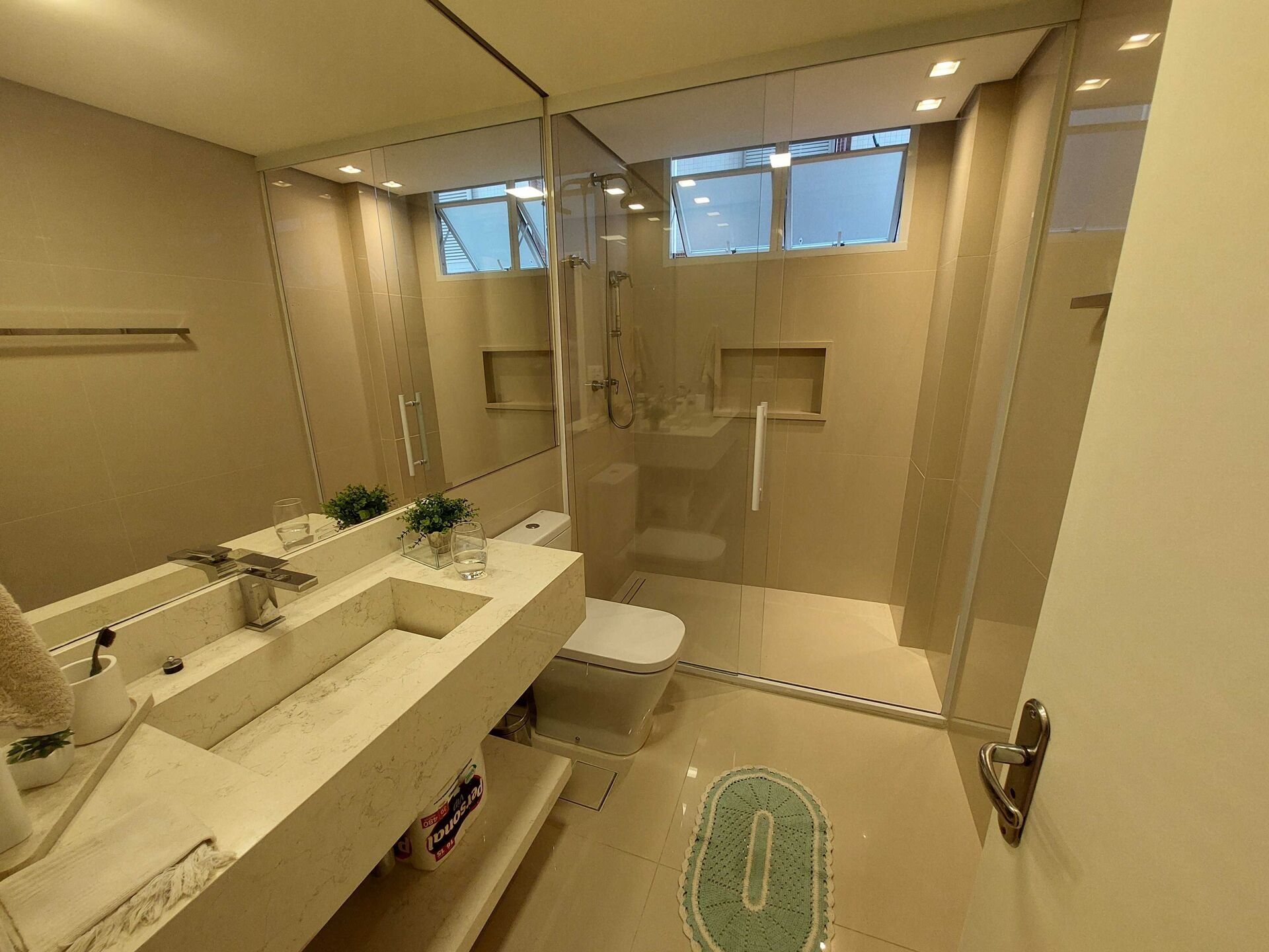 Apartamento · 3 dorm. — Banheiro